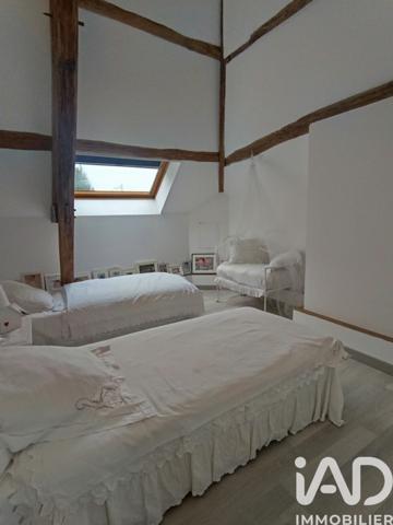 Maison à vendre 10 pièces 204 m² Lignerolles