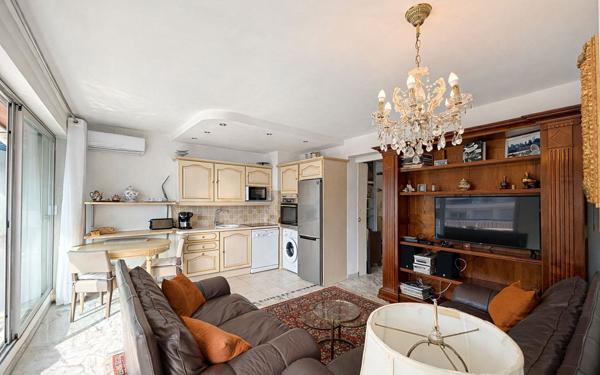 Appartement à vendre    2 pièces • 37,69 m2 Cannes