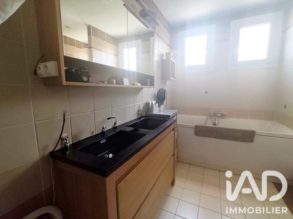 Maison à vendre 6 pièces 163 m² Pont-Sainte-Marie