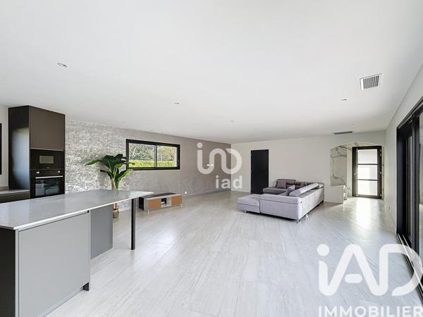 Maison à vendre 6 pièces 167 m² Lesparre-Médoc