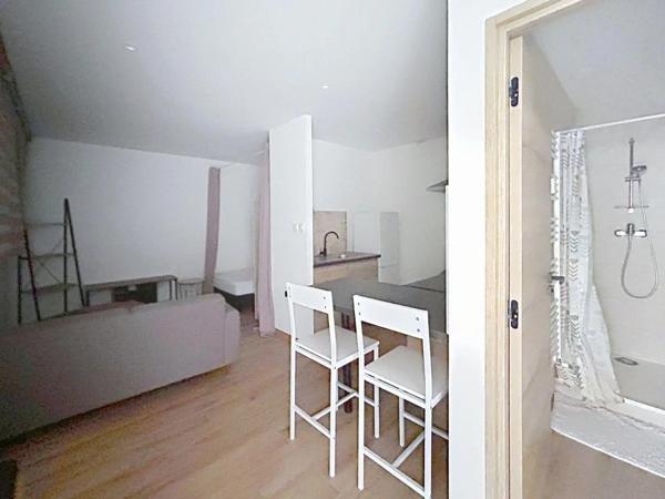 Appartement à louer 1 pièce 27.09m² Montbéliard (25200)