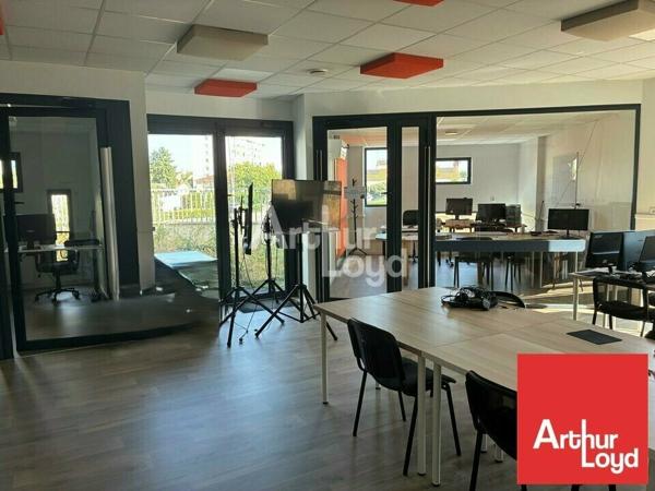 LA ROCHE-SUR-YON – BUREAUX À LA LOCATION - 770M²