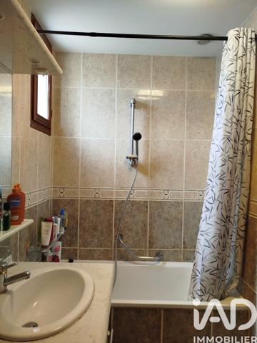 Maison à vendre 5 pièces 101 m² Saint-Germain-du-Puy
