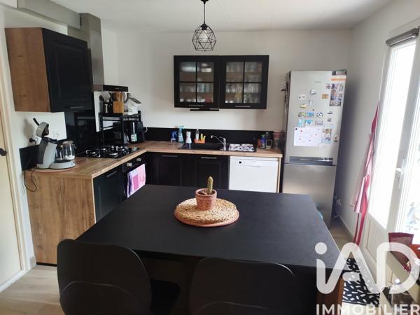 Maison à vendre 5 pièces 101 m² Saint-Germain-du-Puy