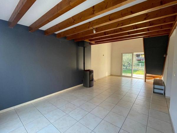 Maison individuelle 95 m² sur terrain 430 m²– Construction 2007 – Béligneux (01360)