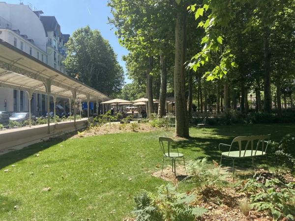 03200 VICHY -APPARTEMENT DE STANDING 3 PIÈCES AVEC BALCON TERASSE -EN SUS - PARKING GARAGE AVEC 2 PLACES DE PARKING -COEUR DE VILLE