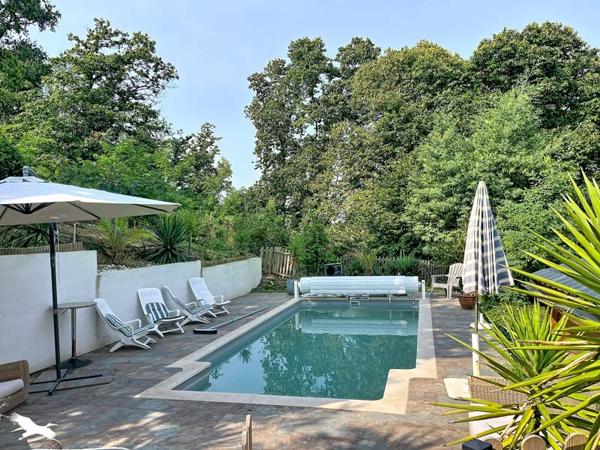Maison à vendre 720 000 € Cambo-les-Bains 9 p 260 m² DPE F