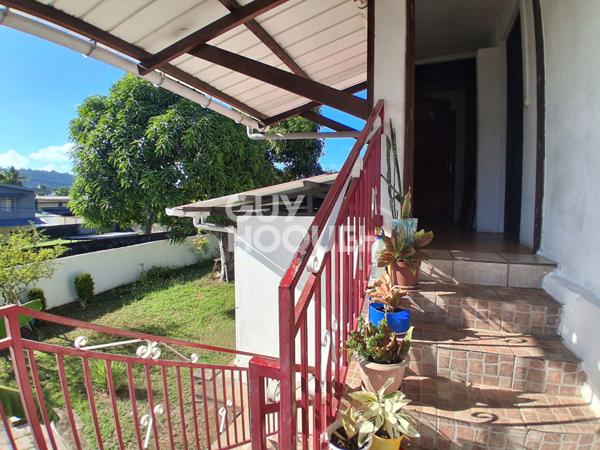 Maison de pays + appartements A VENDRE