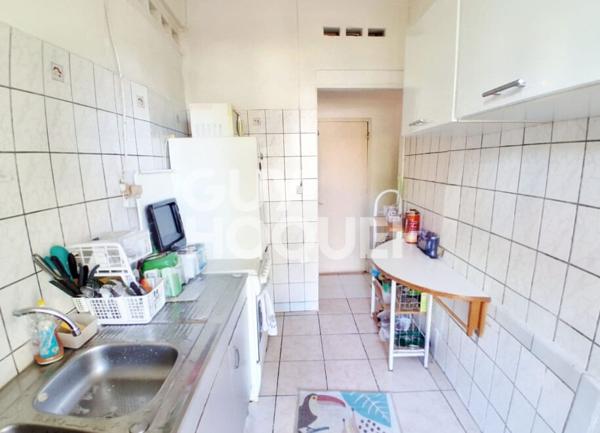 Maison de pays + appartements A VENDRE