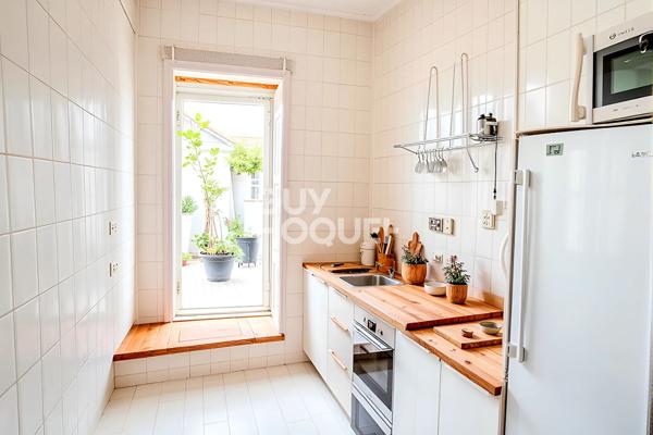 Maison de pays + appartements A VENDRE