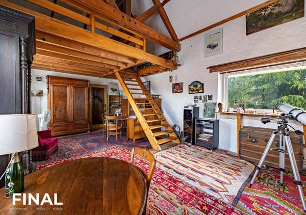 Maison familiale avec piscine et studio indépendant