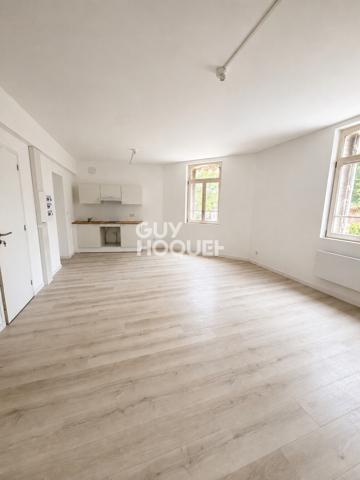 MOREUIL CENTRE – SPACIEUX APPARTEMENT T2 DE 70M² (CHARGES COMPRISES)