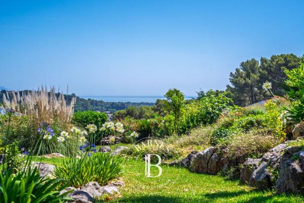 Biot, Villa 5 Chambres -  227 m² à vendre