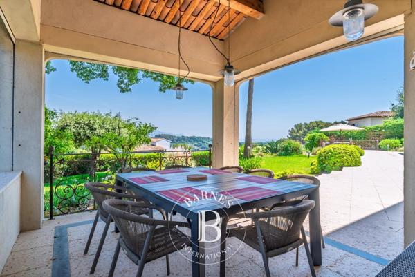 Biot, Villa 5 Chambres -  227 m² à vendre