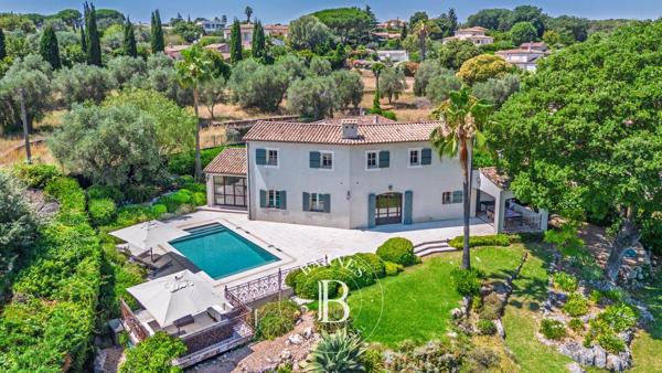 Biot, Villa 5 Chambres -  227 m² à vendre