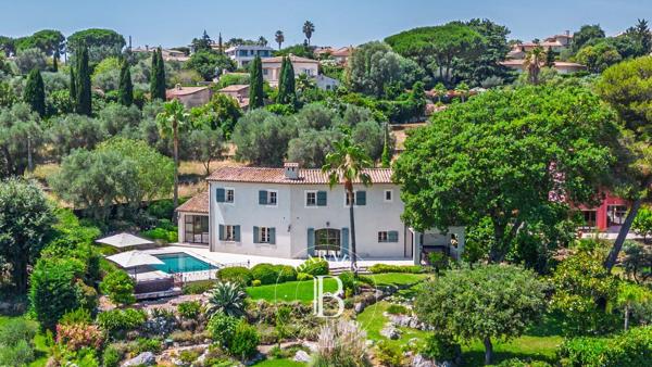 Biot, Villa 5 Chambres -  227 m² à vendre