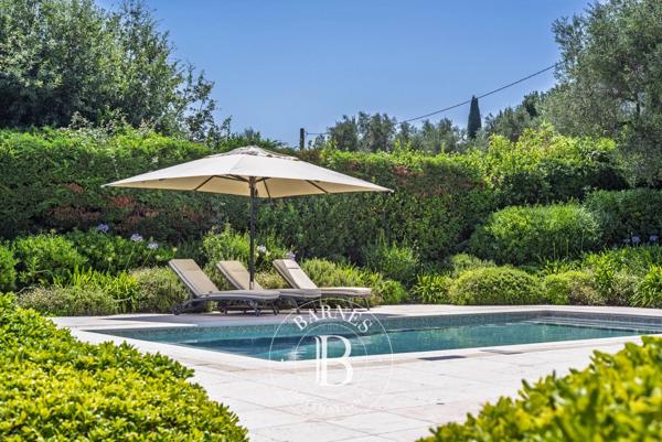 Biot, Villa 5 Chambres -  227 m² à vendre
