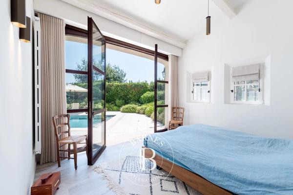 Biot, Villa 5 Chambres -  227 m² à vendre