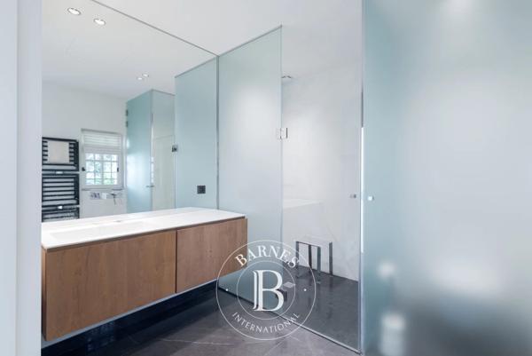 Biot, Villa 5 Chambres -  227 m² à vendre