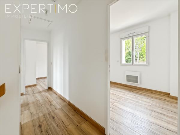 Maison neuve, individuelle, édifié sur sous-sol total