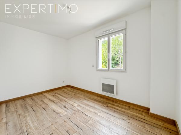 Maison neuve, individuelle, édifié sur sous-sol total
