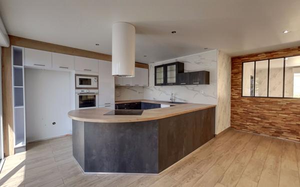 Maison à vendre    5 pièces •  Argences