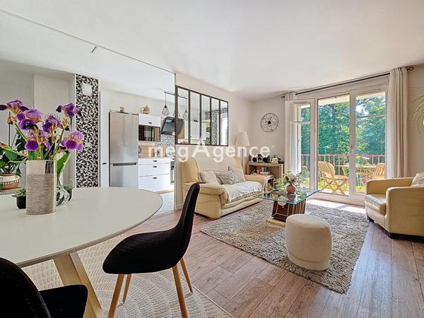 Appartement à MANTES-LA-VILLE, 78711 - 2 pièces 51m²