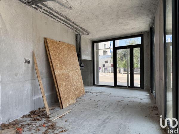 Location atelier 112 m² Toulon