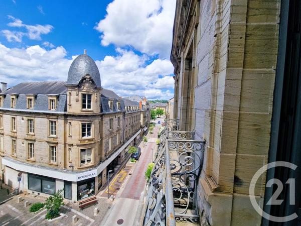 Appartement F5 à vendre  6 pièces - 162,45 m 2   BRIVE LA GAILLARDE  - 19