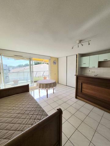 STUDIO DANS RESIDENCE AVEC ASCENSEUR ET PARKING