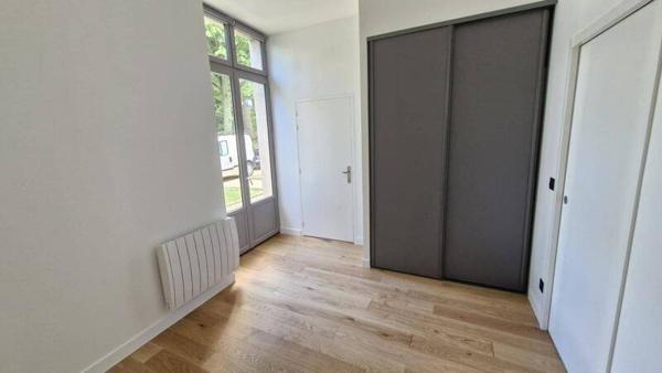 Appartement 4 pièces                                        - 69410 Champagne-au-Mont-d'Or Réf : 4307