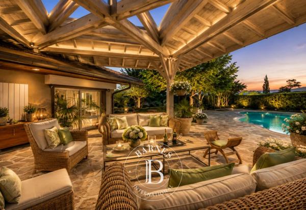 Le Bourget-du-Lac, Maison 7 Chambres -  320 m² à vendre