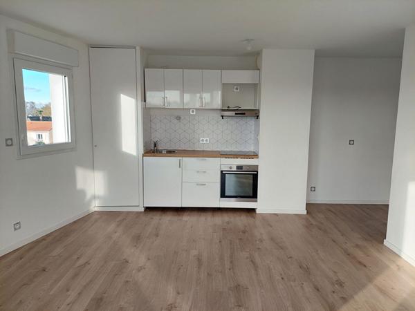 Location appartement Nantes : 789 € - AJP Immobilier Nantes Rond-Point de Rennes