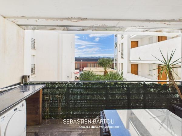 Appartement cosy 60m2 avec terrasse proximité tous commerces