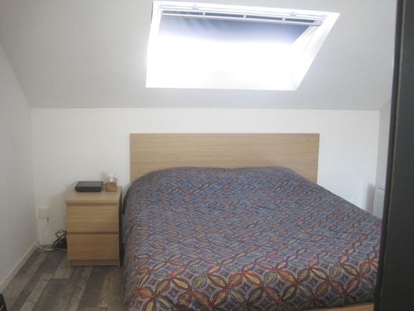 A LOUER STUDIO  MEUBLE PROCHE CENTRE VILLE ET ECOLES A ST QUENTIN 02100