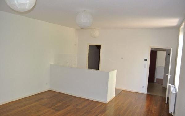 Appartement à louer    3 pièces • 86,70 m2 Montluçon