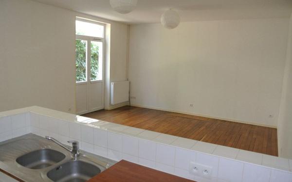 Appartement à louer    3 pièces • 86,70 m2 Montluçon