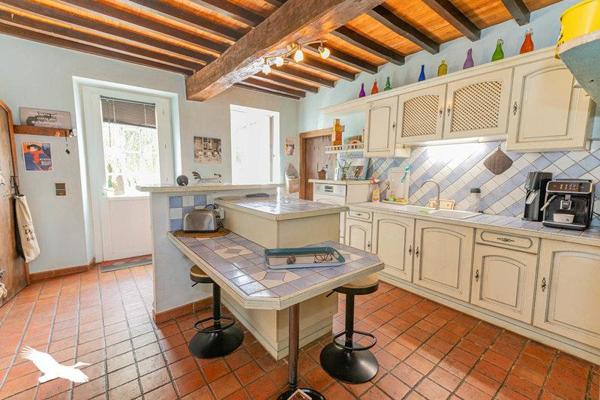 Maison à vendre |  Sénac |  6 pièces | 180 m²