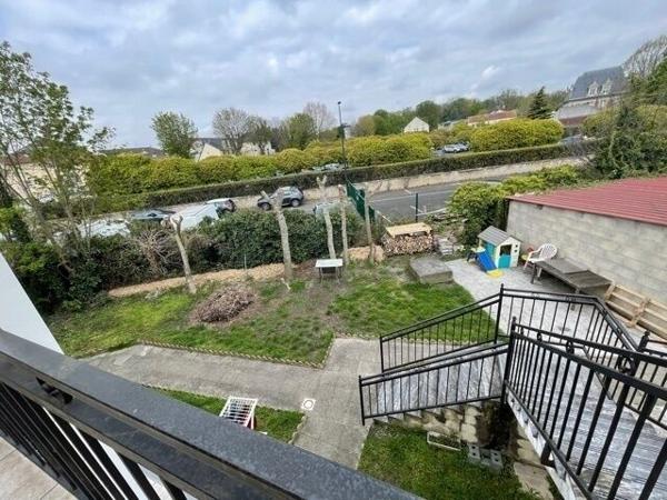 Immeuble à Montfermeil (93370) de 197 m²