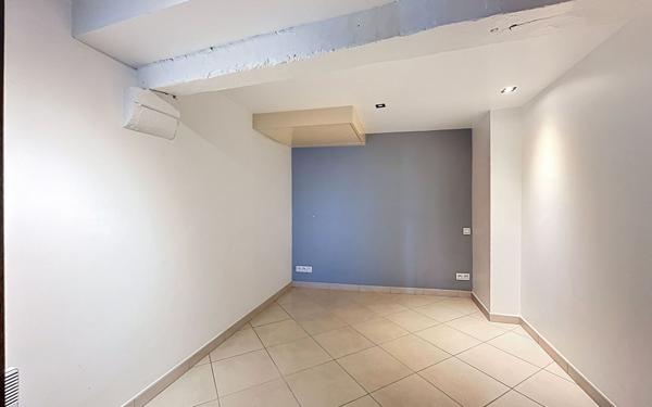 Appartement à vendre    3 pièces • 78,79 m2 La Rochelle