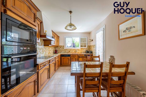 Maison 6 pièces (120 m²) à vendre à COMBS LA VILLE