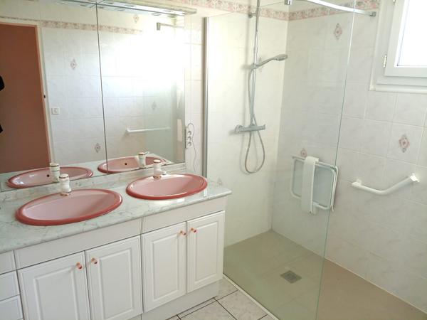 MAISON A VENDRE -166 M2 - 6 PIECES - OREE D'ANJOU