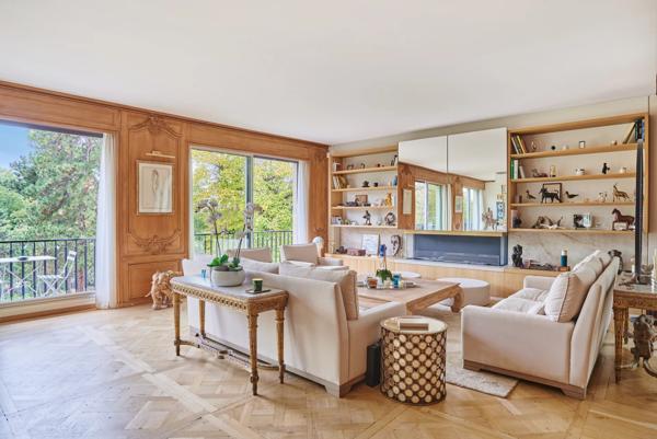 Avenue du Maréchal Maunoury luxueux appartement 5 chambres – Vue dégagée sur le Bois de Boulogne