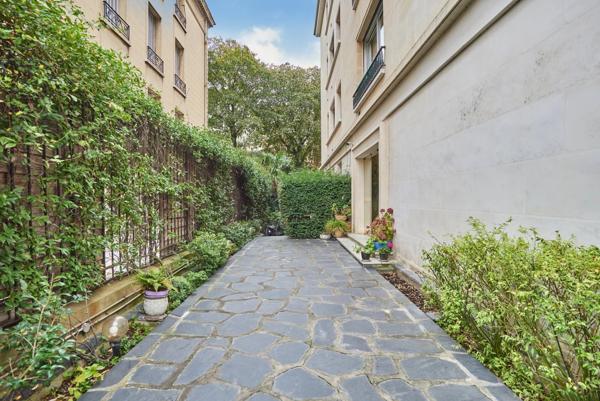 Avenue du Maréchal Maunoury luxueux appartement 5 chambres – Vue dégagée sur le Bois de Boulogne