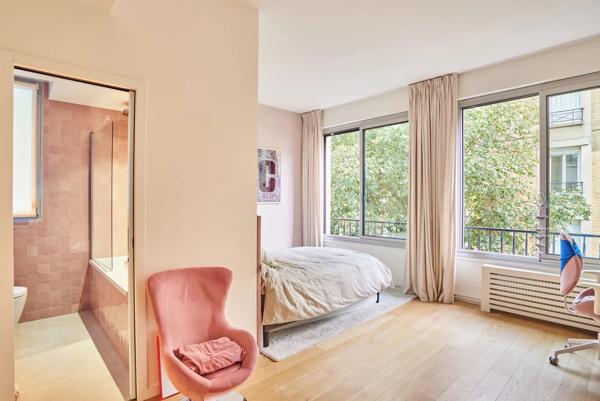 Avenue du Maréchal Maunoury luxueux appartement 5 chambres – Vue dégagée sur le Bois de Boulogne