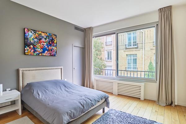 Avenue du Maréchal Maunoury luxueux appartement 5 chambres – Vue dégagée sur le Bois de Boulogne