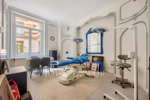 Spacieux local professionnel