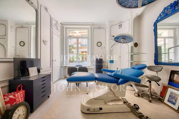 Spacieux local professionnel