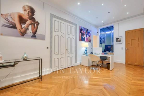 Spacieux local professionnel