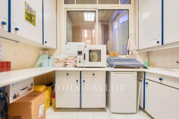 Spacieux local professionnel